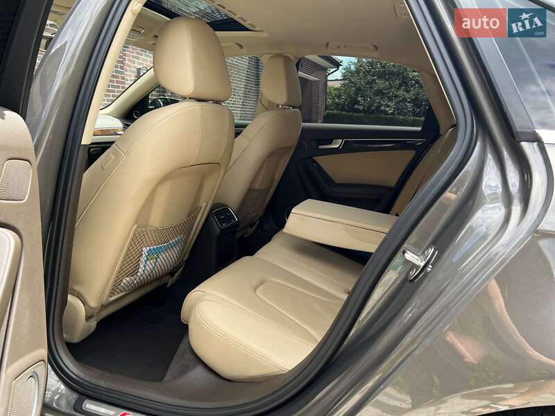 Седан Audi A4 2014 в Днепре