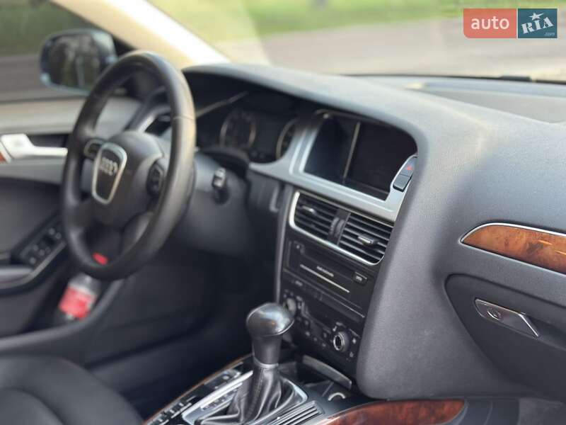 Універсал Audi A4 2010 в Сумах