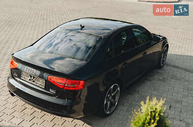 Седан Audi A4 2015 в 