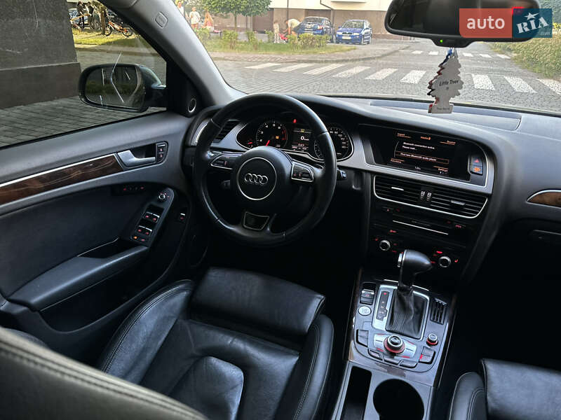 Седан Audi A4 2013 в Ивано-Франковске