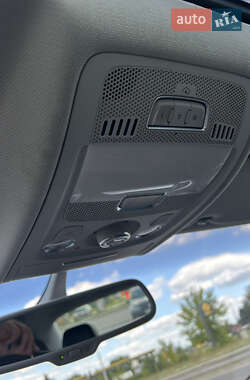 Седан Audi A4 2015 в 