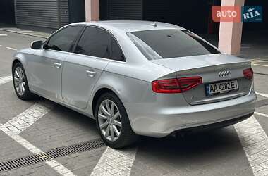 Седан Audi A4 2013 в 