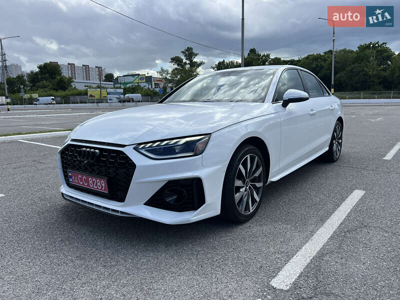 Седан Audi A4 2023 в Киеве