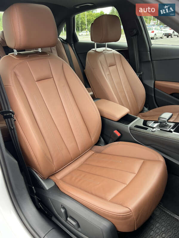 Седан Audi A4 2023 в Киеве