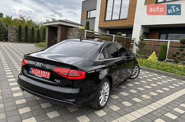Седан Audi A4 2015 в 