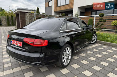 Седан Audi A4 2015 в 