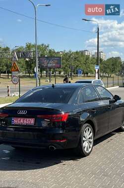 Седан Audi A4 2016 в 