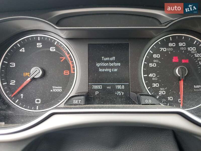 Седан Audi A4 2015 в Львове