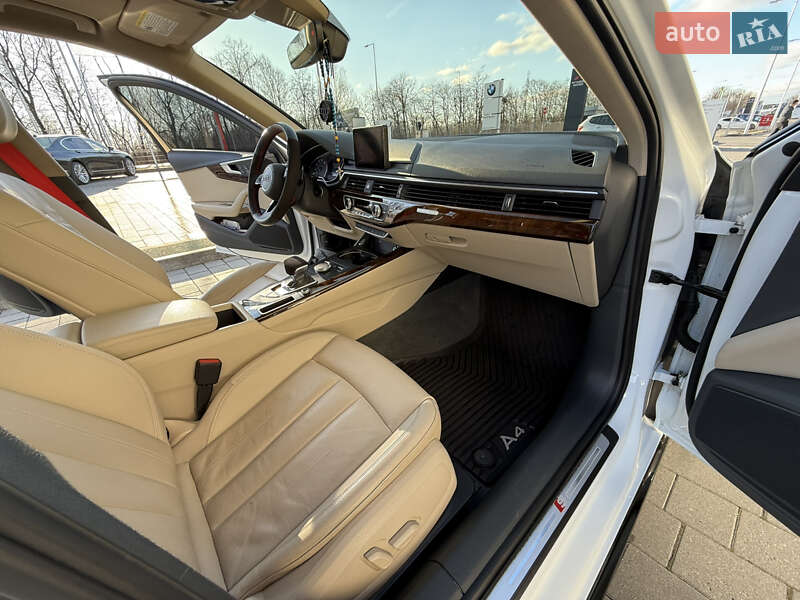 Седан Audi A4 2019 в Ивано-Франковске