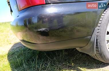 Універсал Audi A4 1998 в 