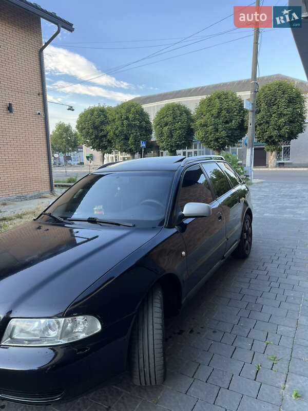 Универсал Audi A4 1997 в Ратным