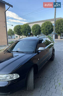 Универсал Audi A4 1997 в 
