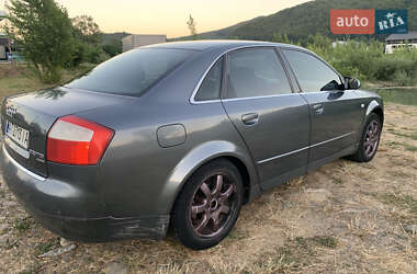Седан Audi A4 2001 в 