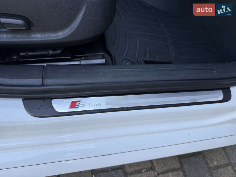 Седан Audi A4 2012 в Одессе