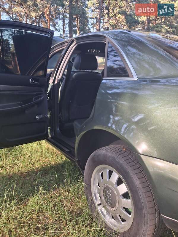Седан Audi A4 2000 в Луцке