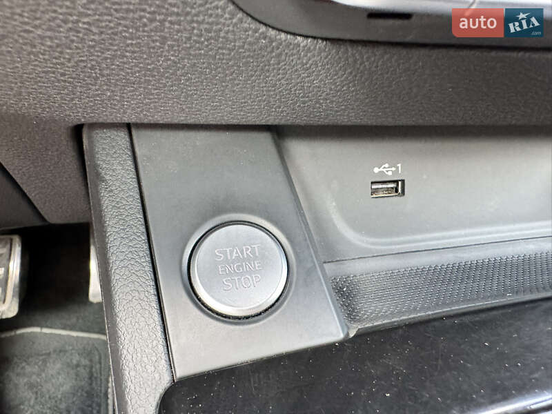 Универсал Audi A4 2019 в Луцке
