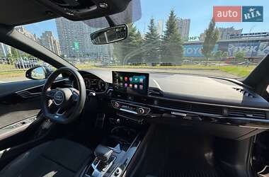 Седан Audi A4 2021 в 