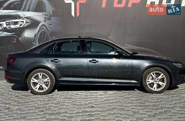 Седан Audi A4 2018 в 