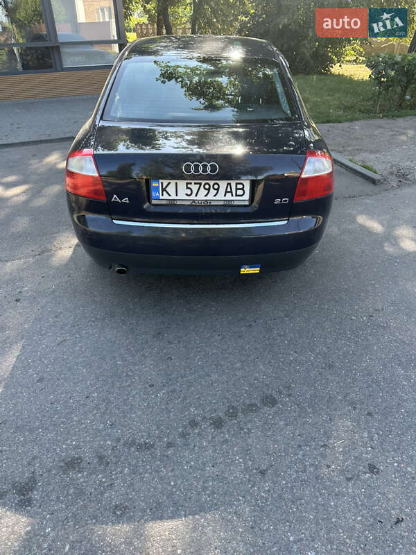 Седан Audi A4 2002 в Вите-Почтовой