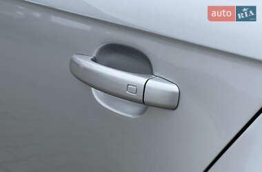 Седан Audi A4 2014 в 