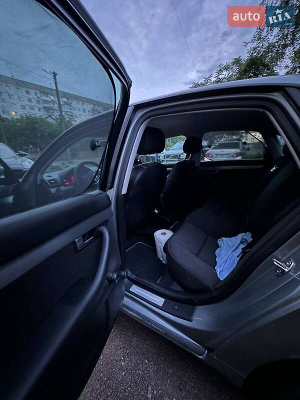 Седан Audi A4 2006 в Житомирі