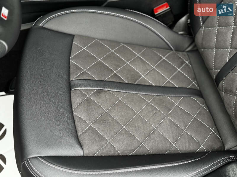Универсал Audi A4 2021 в Львове
