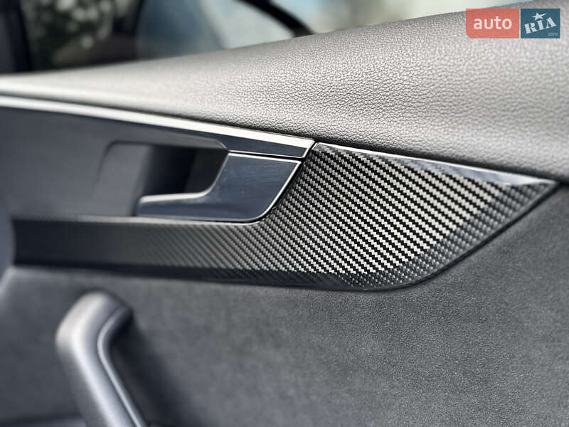Универсал Audi A4 2021 в Львове