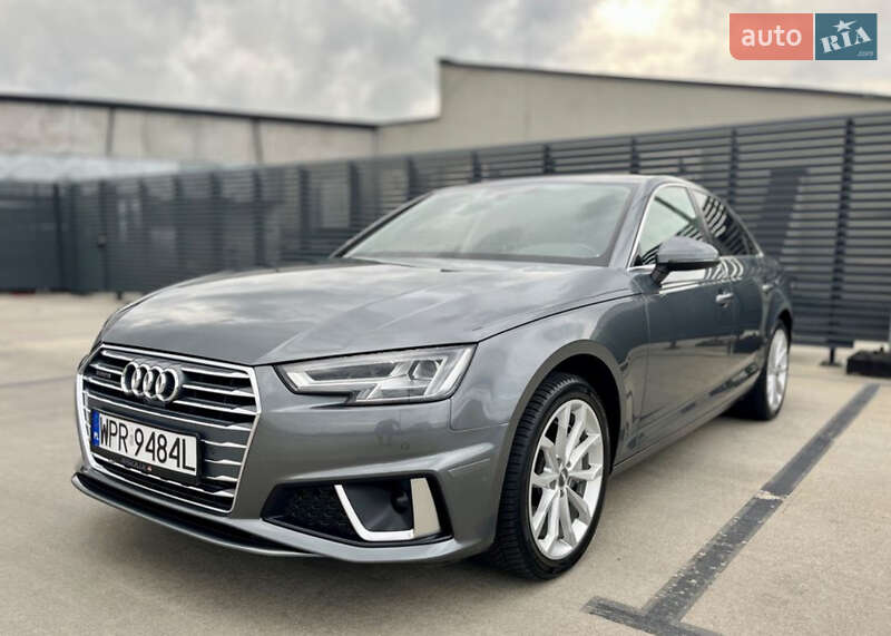 Седан Audi A4 2017 в Днепре