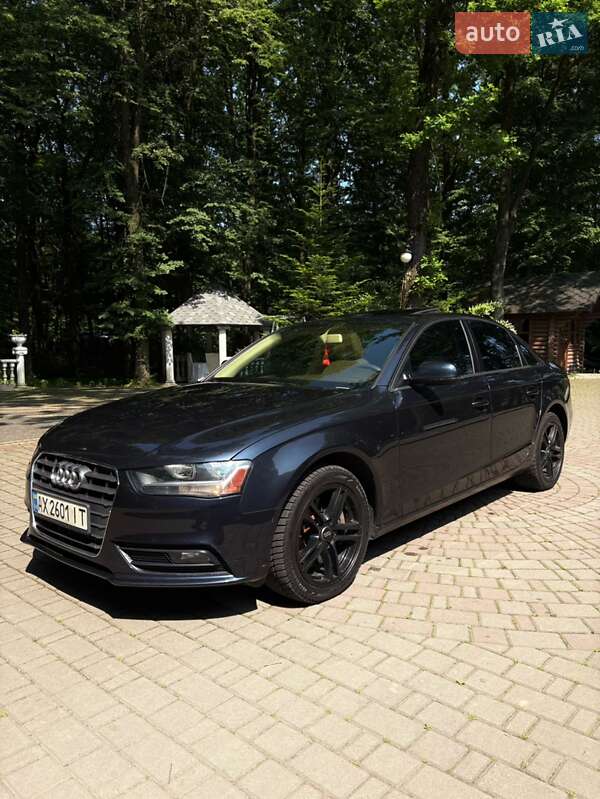 Седан Audi A4 2012 в Богородчанах