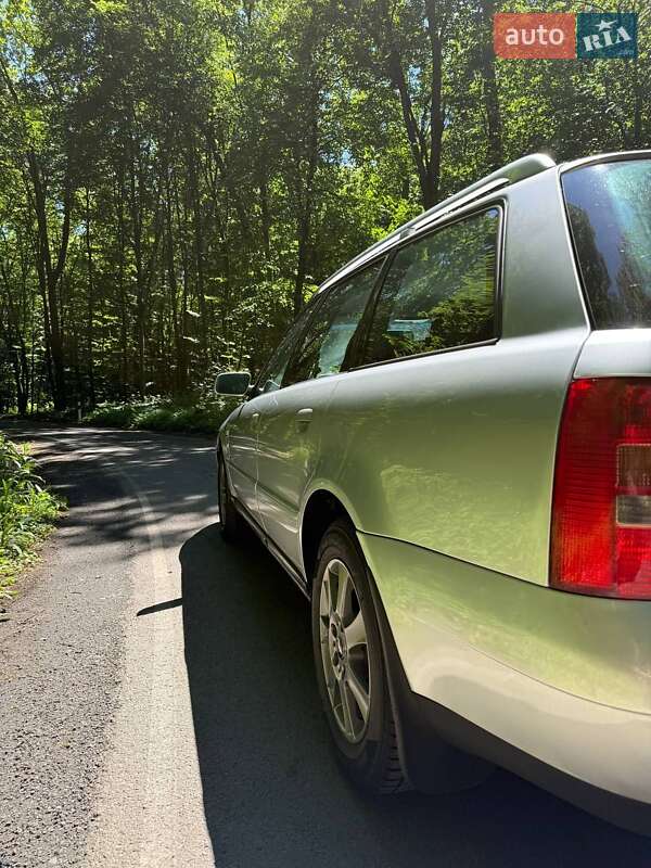 Универсал Audi A4 1999 в Луцке