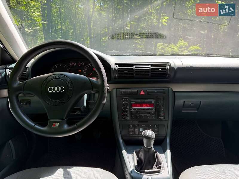 Универсал Audi A4 1999 в Луцке