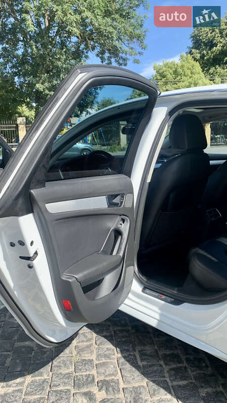 Седан Audi A4 2014 в Фастове