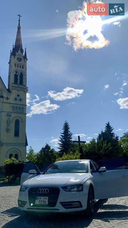 Седан Audi A4 2014 в Фастове