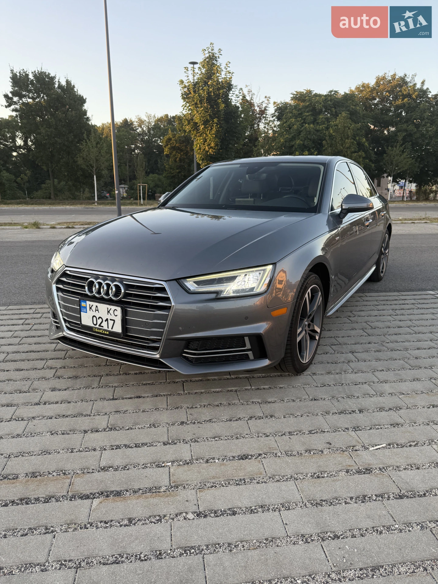 2017 Audi A4 - мініатюра 3