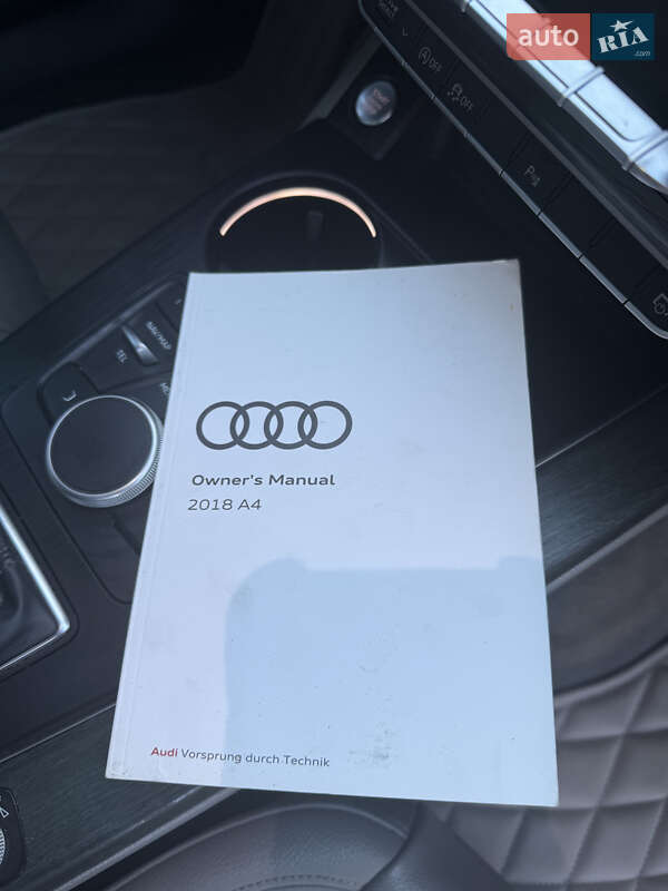 Седан Audi A4 2017 в Ужгороде