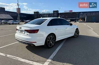 Седан Audi A4 2018 в 