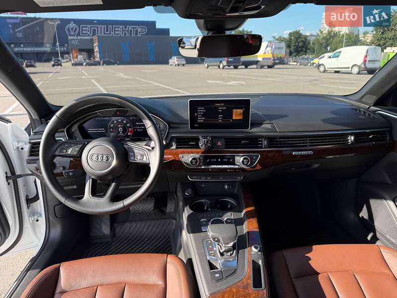 Седан Audi A4 2018 в Києві