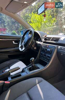 Седан Audi A4 2002 в 