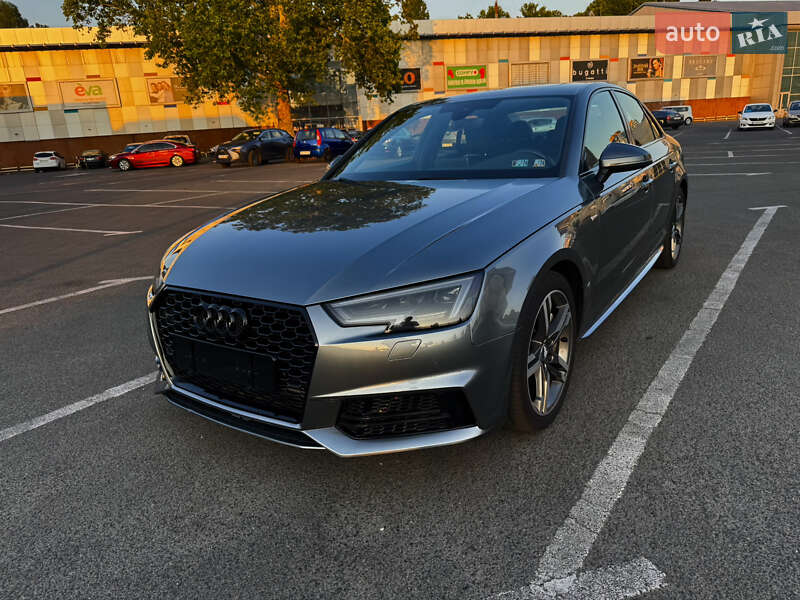 Седан Audi A4 2018 в Киеве