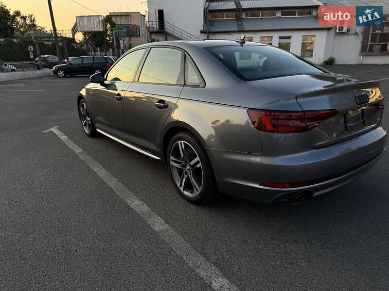 Седан Audi A4 2018 в Киеве