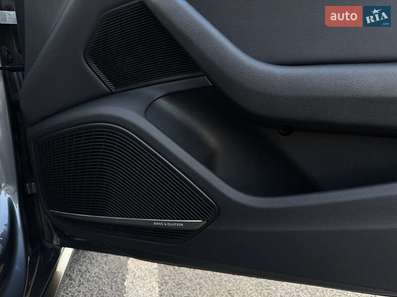 Седан Audi A4 2018 в Киеве