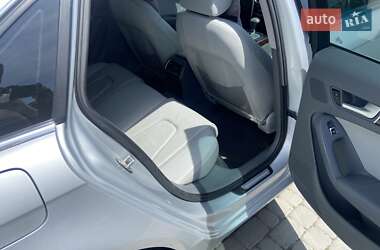 Седан Audi A4 2013 в 