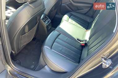 Седан Audi A4 2017 в 