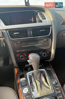 Седан Audi A4 2010 в 