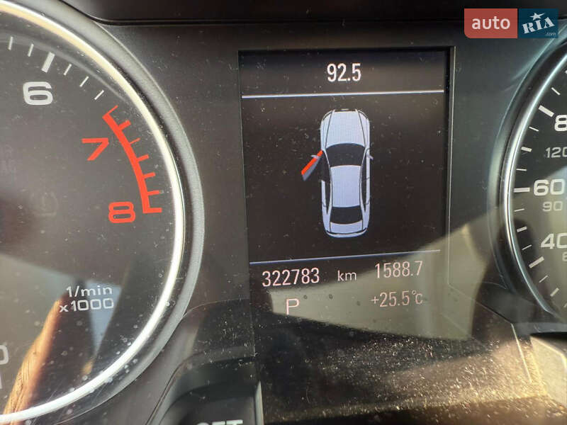 Седан Audi A4 2010 в Луцке