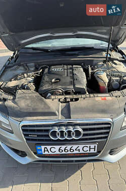 Седан Audi A4 2010 в 