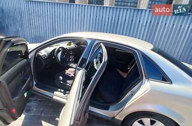 Седан Audi A4 2001 в 