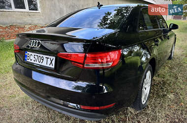 Седан Audi A4 2018 в 