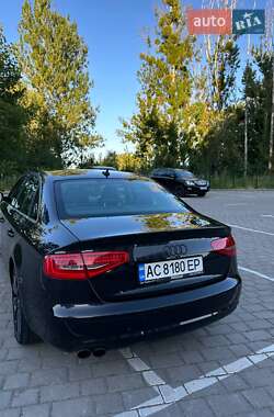 Седан Audi A4 2012 в 
