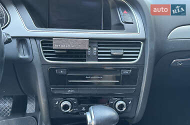 Седан Audi A4 2014 в 